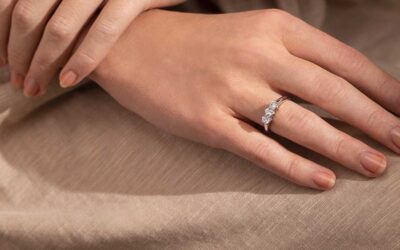 Anello trilogy in oro bianco e diamanti: “ti ho amata, ti amo e ti amerò”