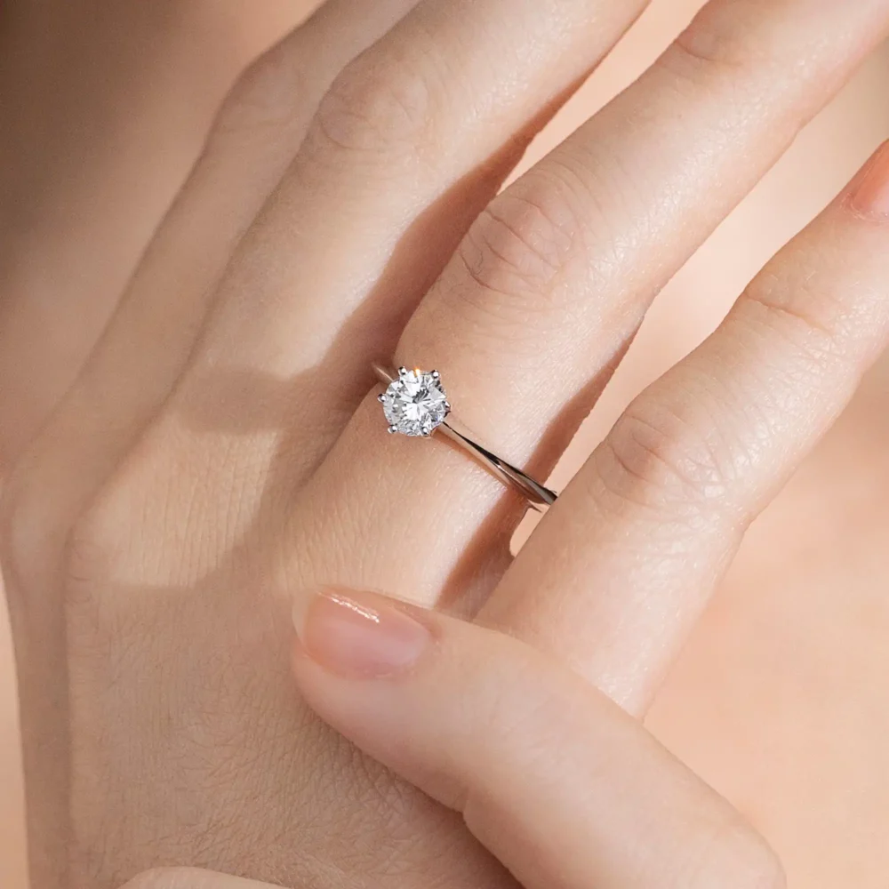 Anello Solitario Modello Tiffany Anello Solitario Modello Tiffany