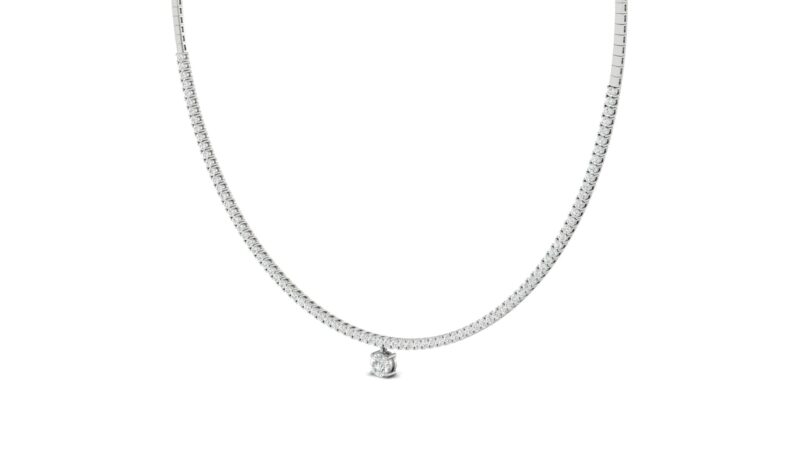 Collana con diamanti e pendente