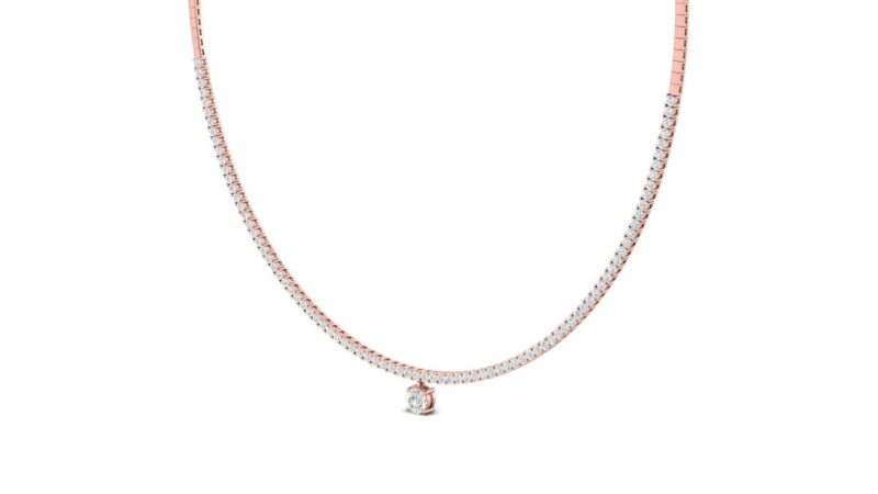 Collana con diamanti e pendente