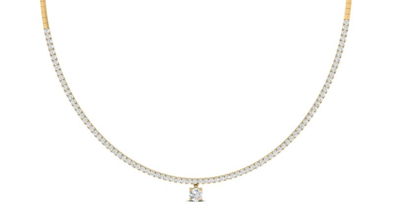 Collana con diamanti e pendente
