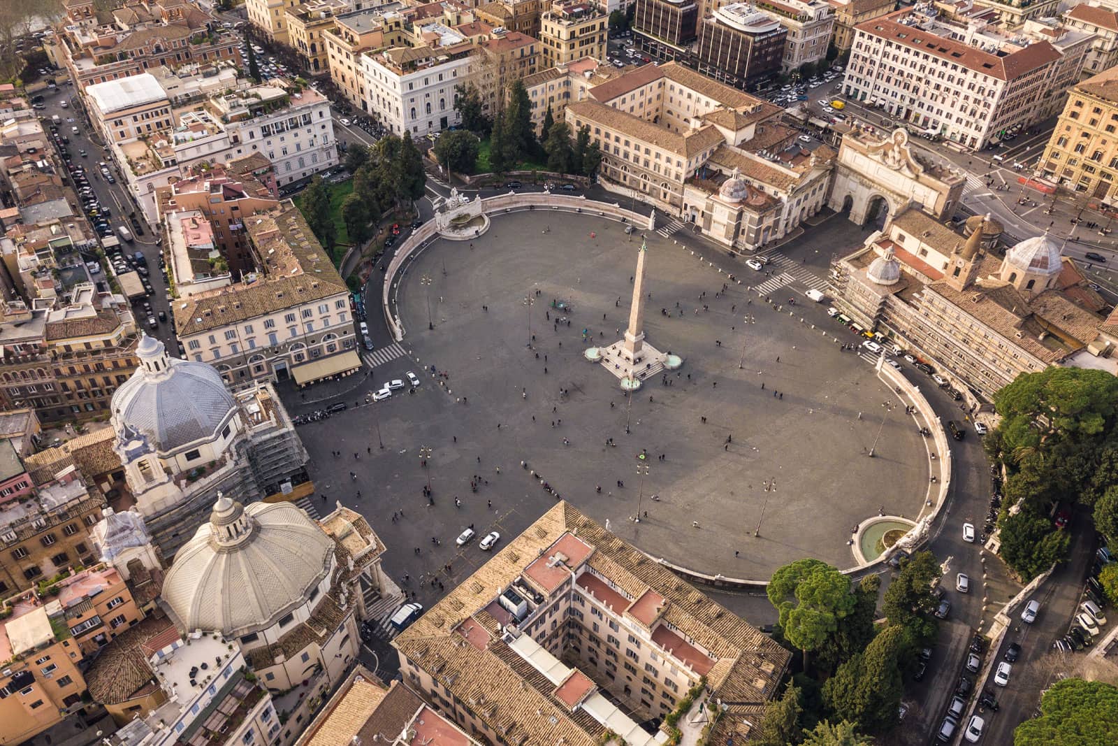 Roma vista aerea di Piazza del Popolo e via Flaminia