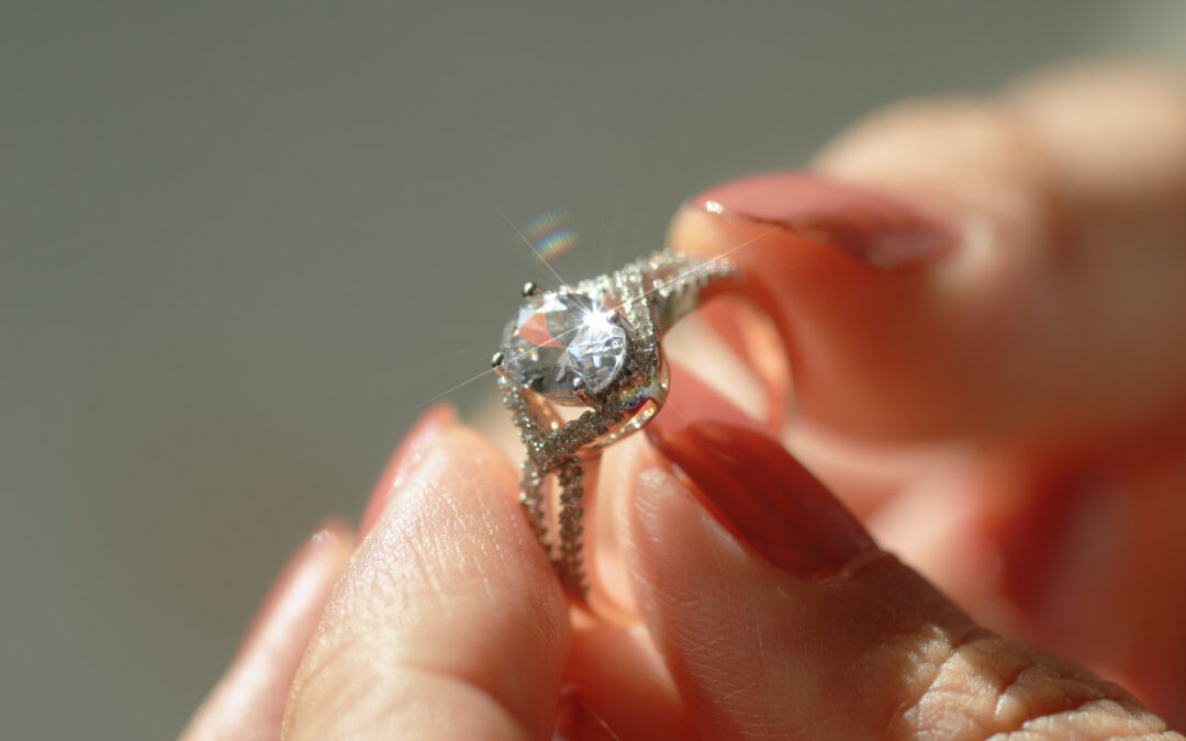 Anelli di fidanzamento, diamante naturale o sintetico?