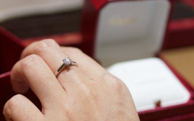 Come scegliere un anello di fidanzamento che diventi il gioiello di famiglia